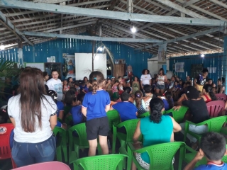 Espaço Acolher faz ação social e educativa em Abaetetuba