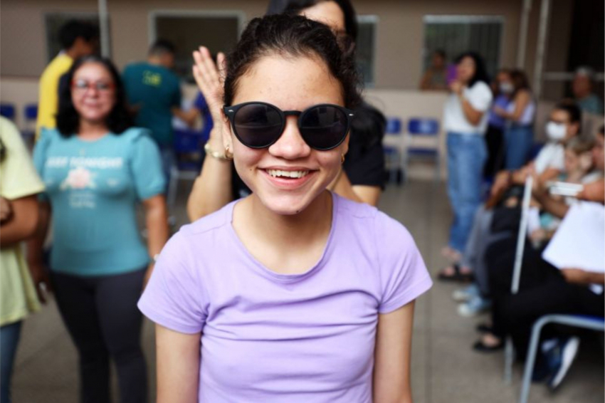 Foto: Estudantes com deficiência visual celebram conquistas com alfabetização em braille