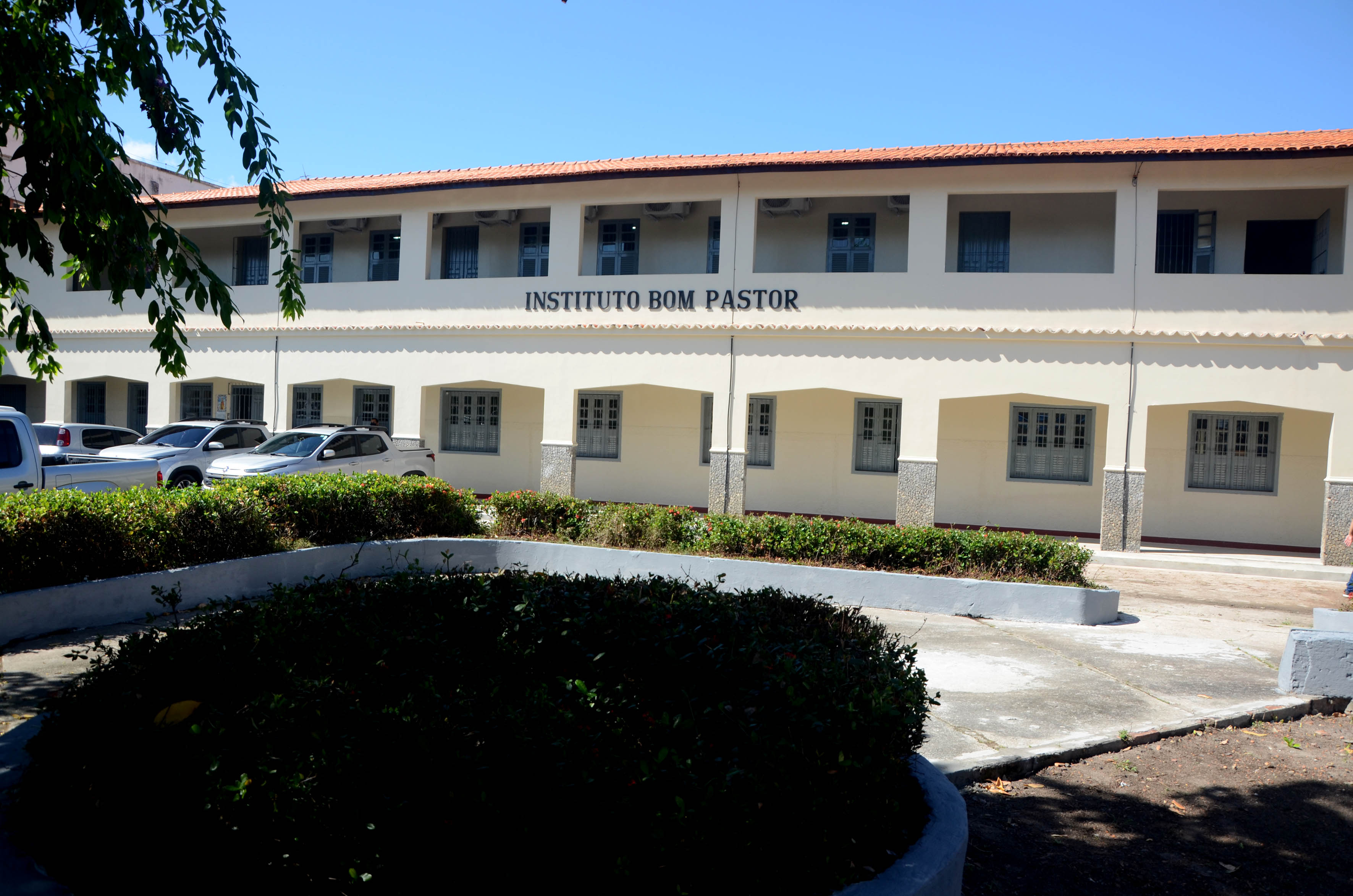 O INSTITUTO  Instituto Bom Pastor