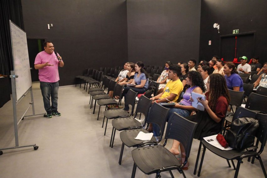 Foto: Estado garante aulas de revisão para prova do Enem, na UsiPaz Cabanagem