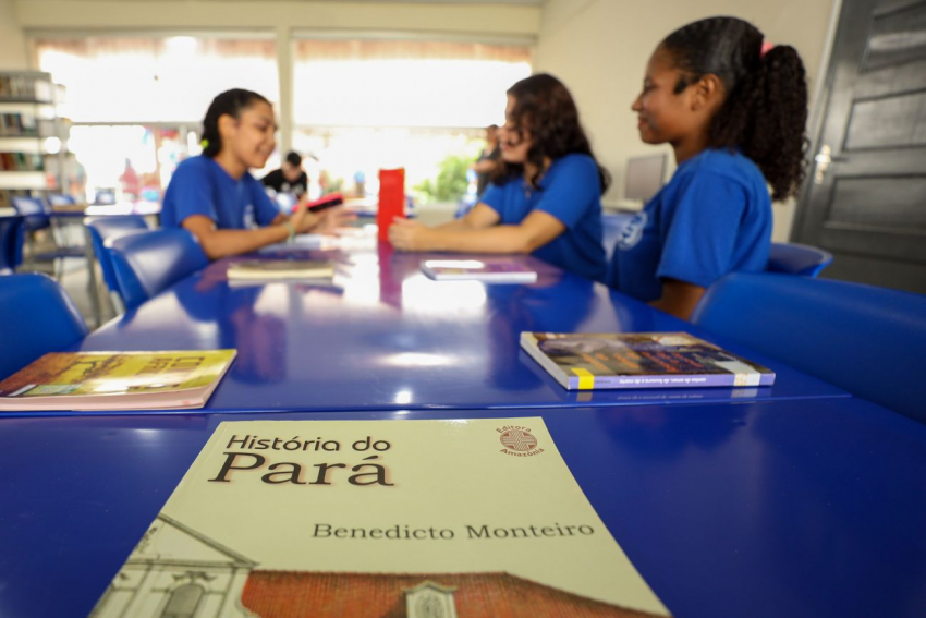 Foto: Estudantes da rede pública estadual se preparam para 53° Concurso Internacional de Cartas dos Correios