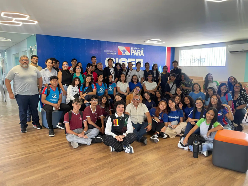 Foto: Estudantes da rede estadual apresentam produções do projeto MídiaCOP em Belém