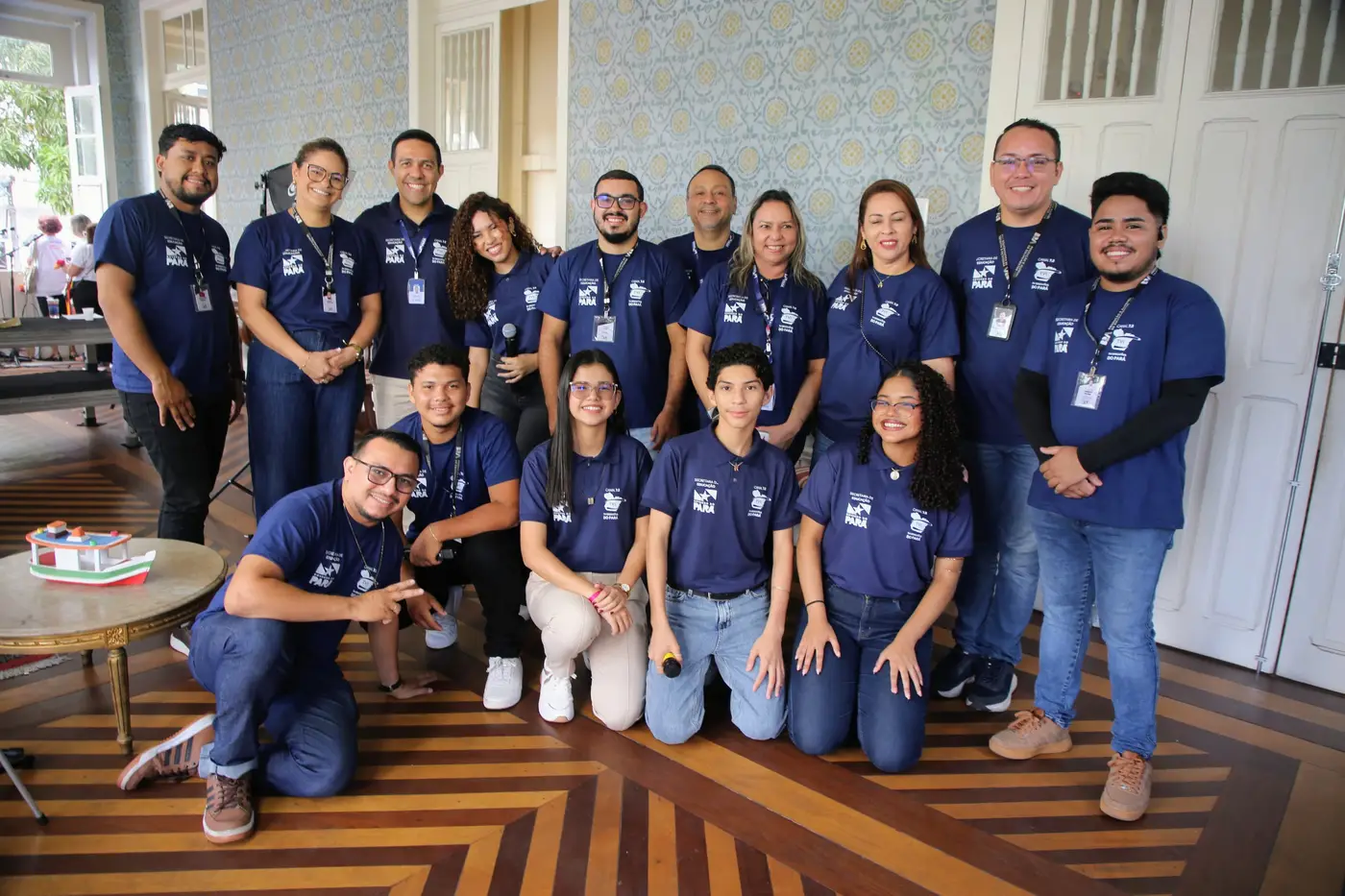 Estudantes de quatro escolas e servidores da Seduc que participaram da transmissão ao vivo inédita do Círio pela TV Educativa - Foto: Eliseu Dias / Ascom Seduc