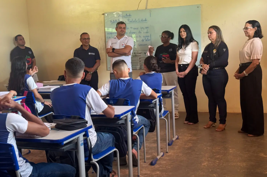 Foto: Gestão da Seduc leva presença e soluções para escolas de Capitão Poço
