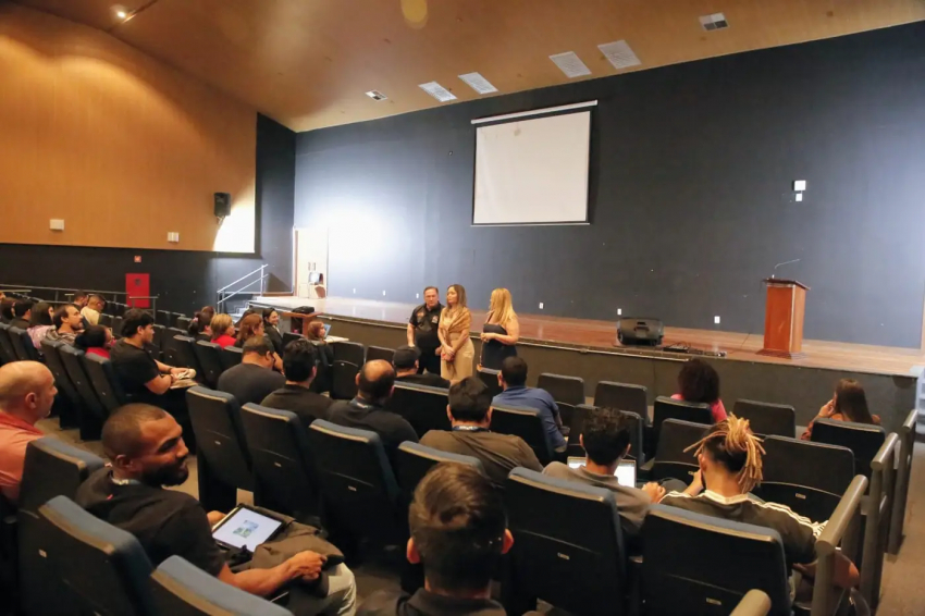 Foto: Centro de Mídias e EJA realizam formação para professores do ensino mediado por tecnologia