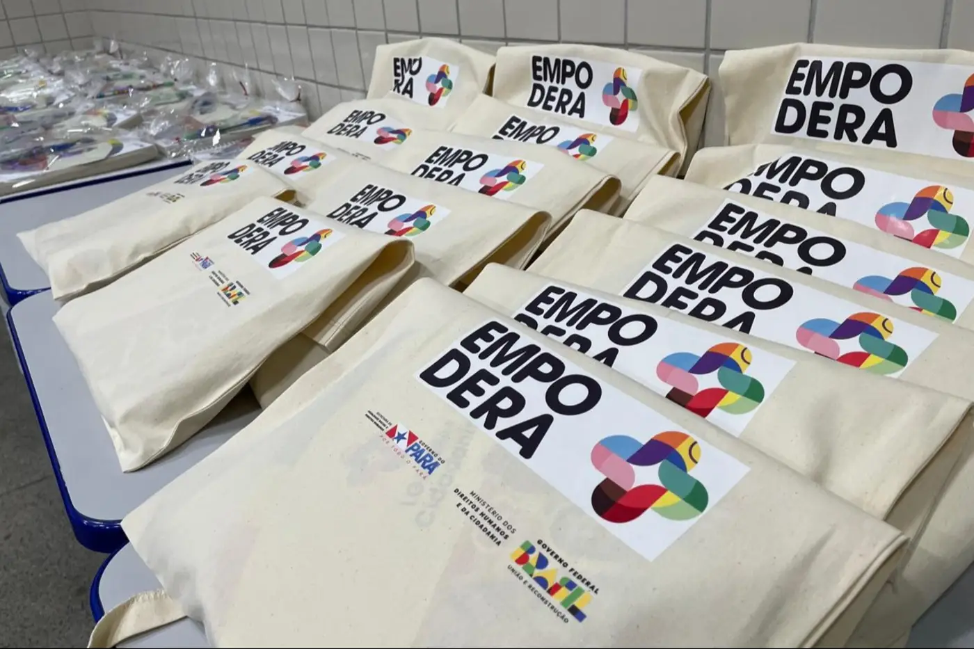 Kit escolar para alunas do Empodera+ - Foto: Nucom Seirdh Kit escolar para alunas do Empodera+ - Foto: Nucom Seirdh