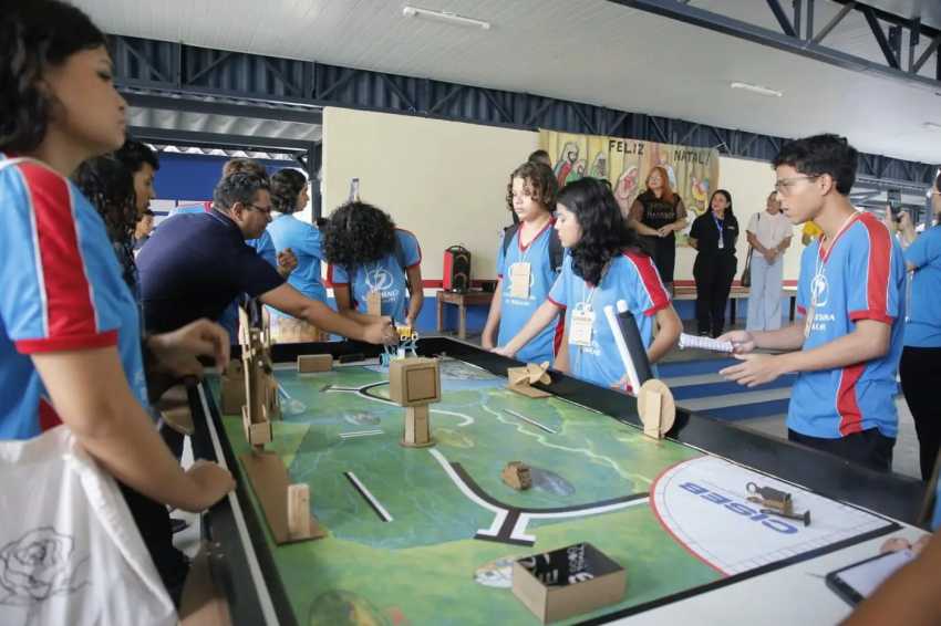 Foto: Seduc e Unesco lançam projeto para incentivar docentes e alunos em Ciência e Tecnologia