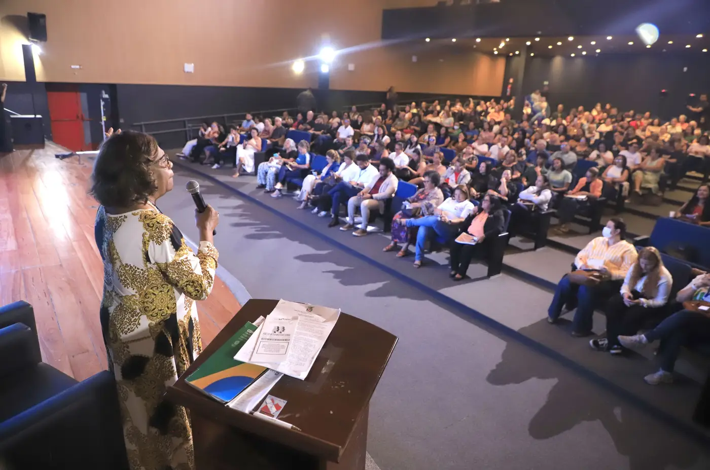 Professora Eunice Prudente destacou a importância do protocolo de enfrentamento ao racismo nas escolas - Foto: Eliseu Dias / Ncom Seduc Professora Eunice Prudente destacou a importância do protocolo de enfrentamento ao racismo nas escolas - Foto: Eliseu Dias / Ncom Seduc