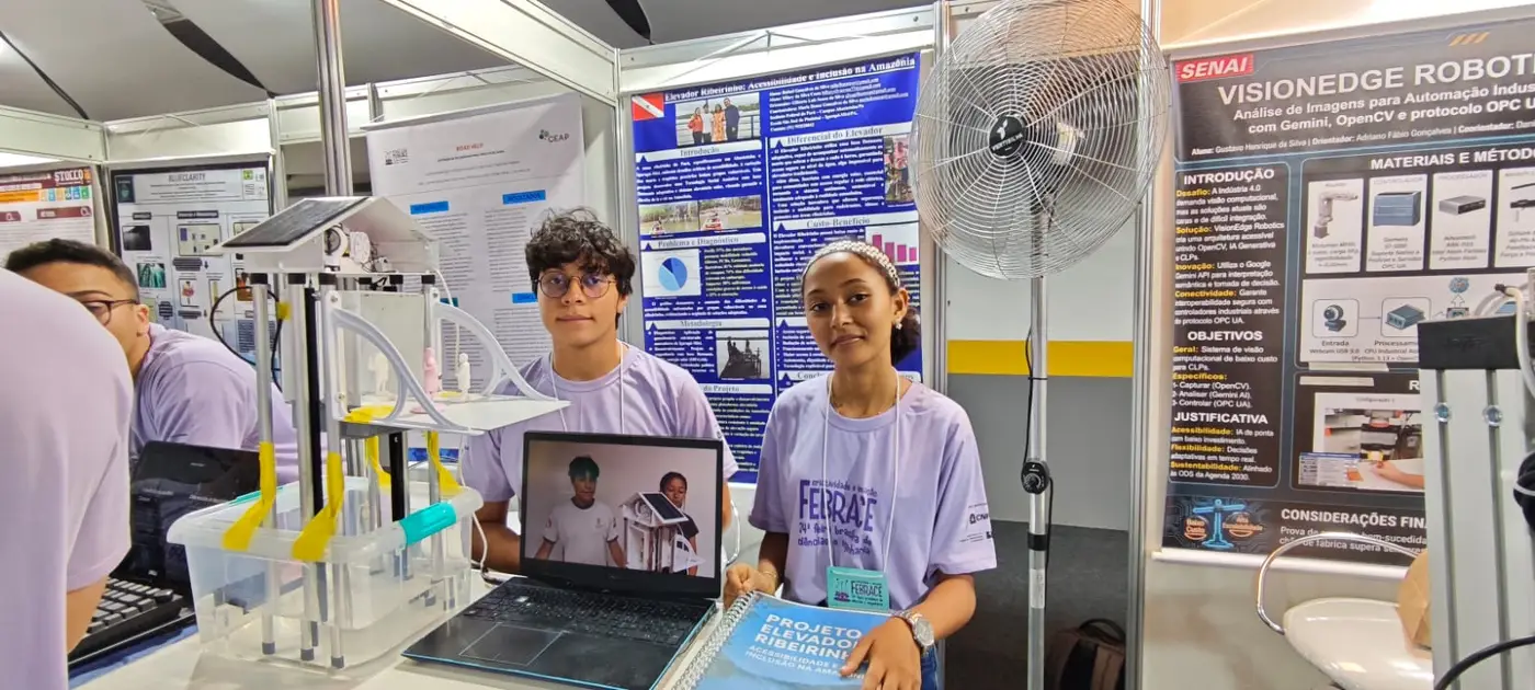 Os alunos Hilary Costa e Rafael Silva afirmam que a participação na feira oportunizou grande aprendizado - Foto: Divulgação Os alunos Hilary Costa e Rafael Silva afirmam que a participação na feira oportunizou grande aprendizado - Foto: Divulgação
