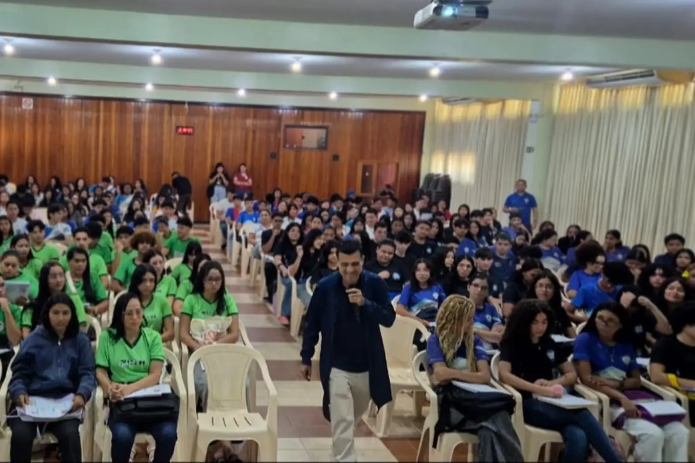 Em Benevides, alunos em preparação com o aulão do Enem Pará - Foto: Divulgação Em Benevides, alunos em preparação com o aulão do Enem Pará - Foto: Divulgação