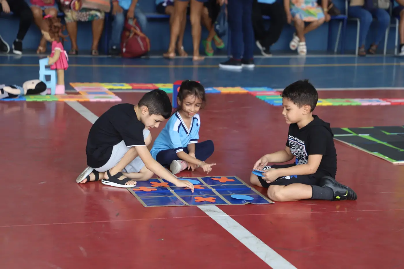 Eliana Celino: em defesa dos direitos dos estudantes - Foto: Eliseu Dias / Ncom Seduc Eliana Celino: em defesa dos direitos dos estudantes - Foto: Eliseu Dias / Ncom Seduc