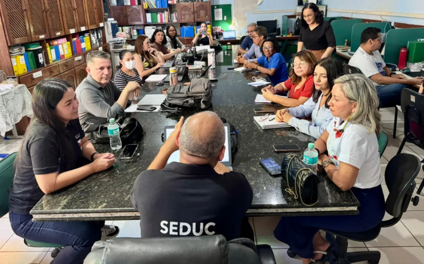 Foto: Seduc reforça alinhamento pedagógico com equipe regional de Marabá
