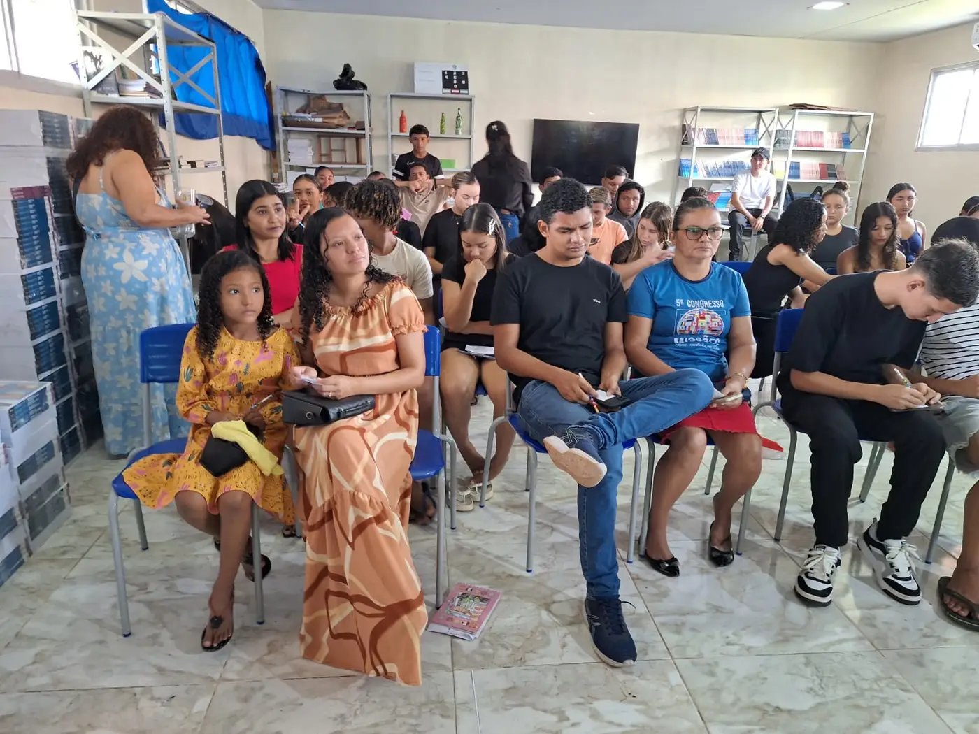 Sábado foi dia de pais, mães e até os irmãos menores irem à escola para discutir estratégia para tornar a educação mais segura - Foto: Divulgação Sábado foi dia de pais, mães e até os irmãos menores irem à escola para discutir estratégia para tornar a educação mais segura - Foto: Divulgação
