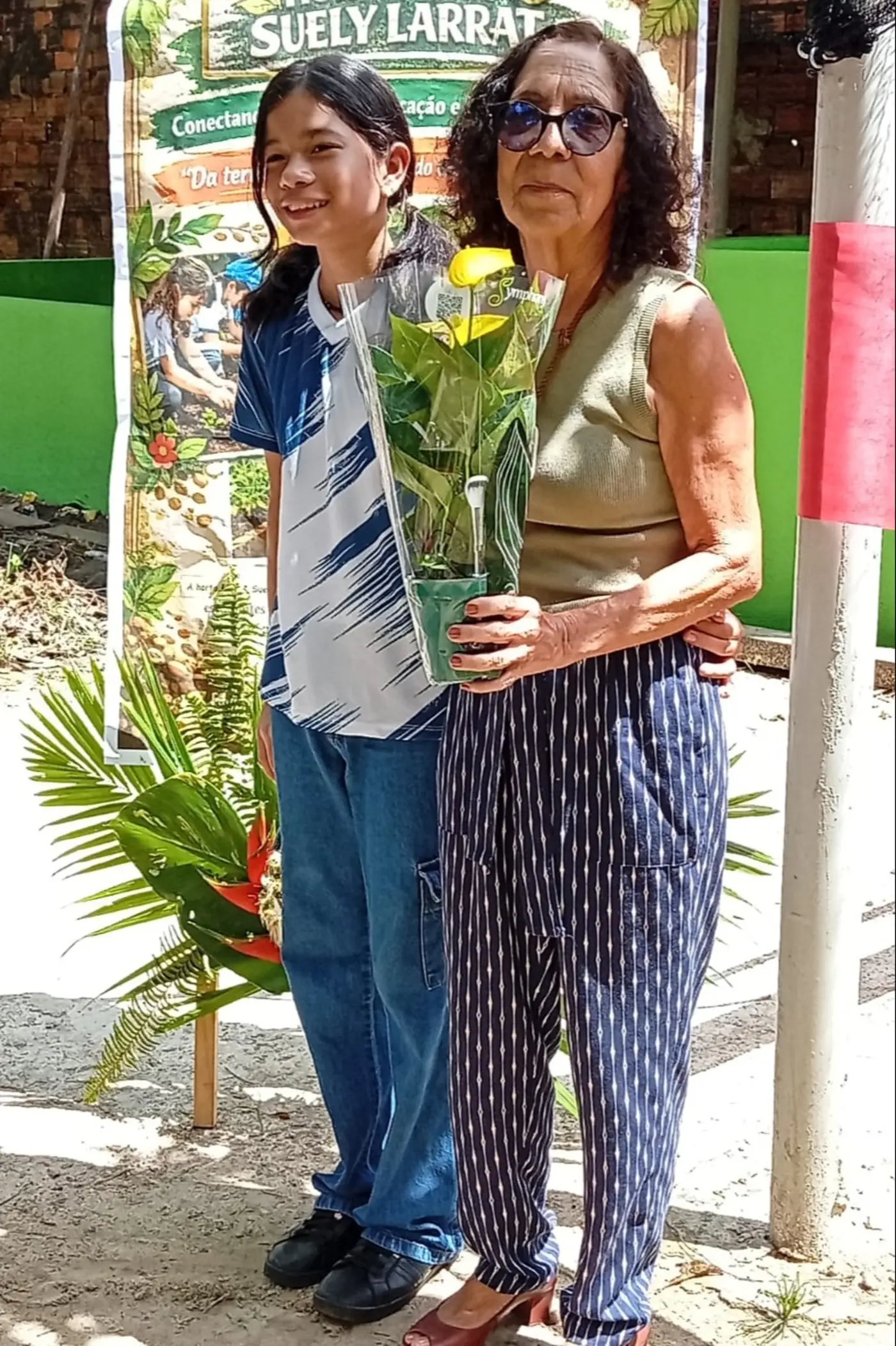 A professora homenageada, Suely Larrat - Foto: Divulga&ccedil;&atilde;o