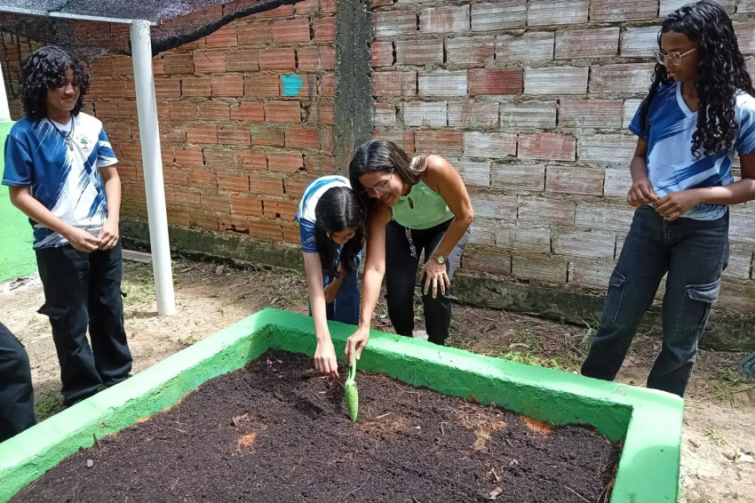 Foto: Com recursos do Prodep, Escola Palmira Gabriel inaugura horta e fortalece educação ambiental