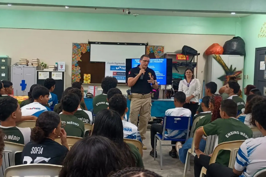 Foto: Combate à violência mobiliza estudantes na Escola Raymundo Martins Vianna, em Belém