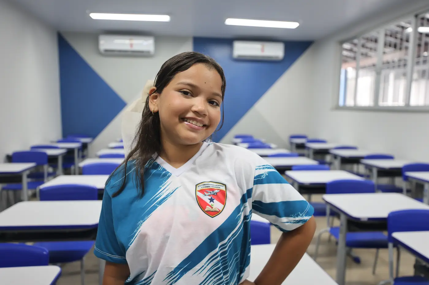 Isabella Beatriz dos Santos, de onze anos, comemorou a nova estrutura - Foto: Rodrigo Pinheiro / Ag. Par&aacute;