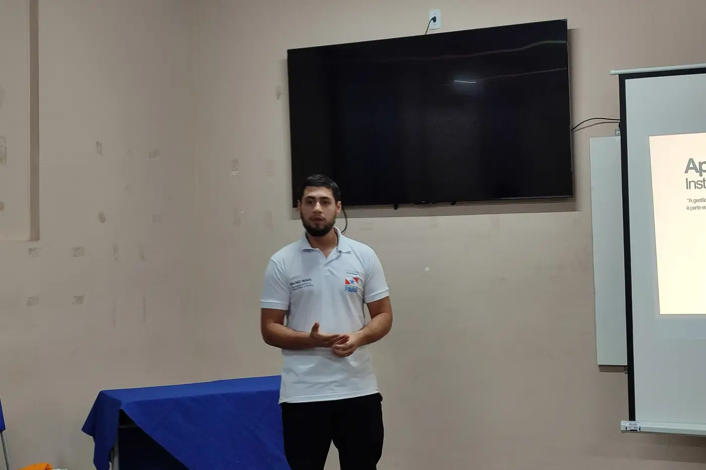 Procurador Bruno Maia destacou a import&acirc;ncia do di&aacute;logo cont&iacute;nuo com as DREs - Foto: Ncom Seduc