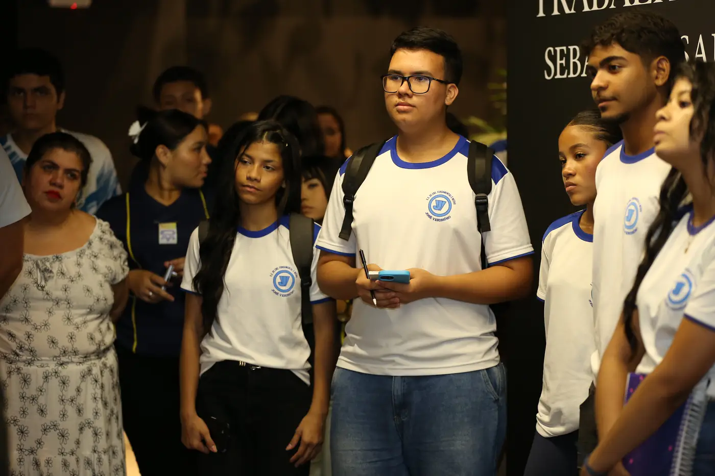 Alunos da Escola Estadual José Veríssimo apreciaram as exposições no Centro Cultural Banco da Amazônia - Foto: Divulgação Alunos da Escola Estadual José Veríssimo apreciaram as exposições no Centro Cultural Banco da Amazônia - Foto: Divulgação