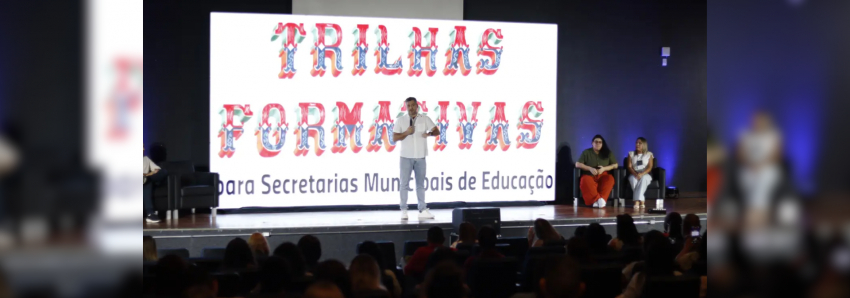 Foto: 'Trilhas Formativas 2026' reúne gestores em aula magna e fortalece a educação no Pará