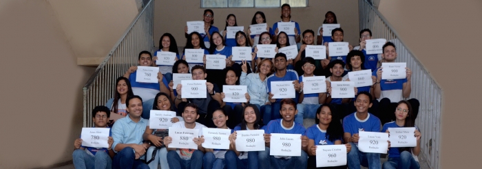 Foto: Alunos da rede estadual comemoram desempenho no Enem