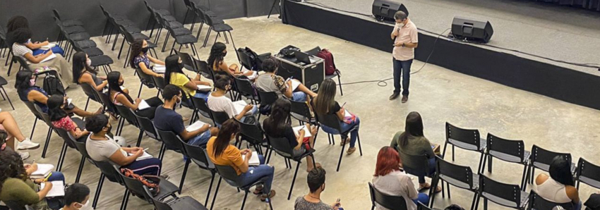 Foto: Estudantes do Icuí-Guajará participam de aulão preparatório para o Enem 2021, na Usipaz