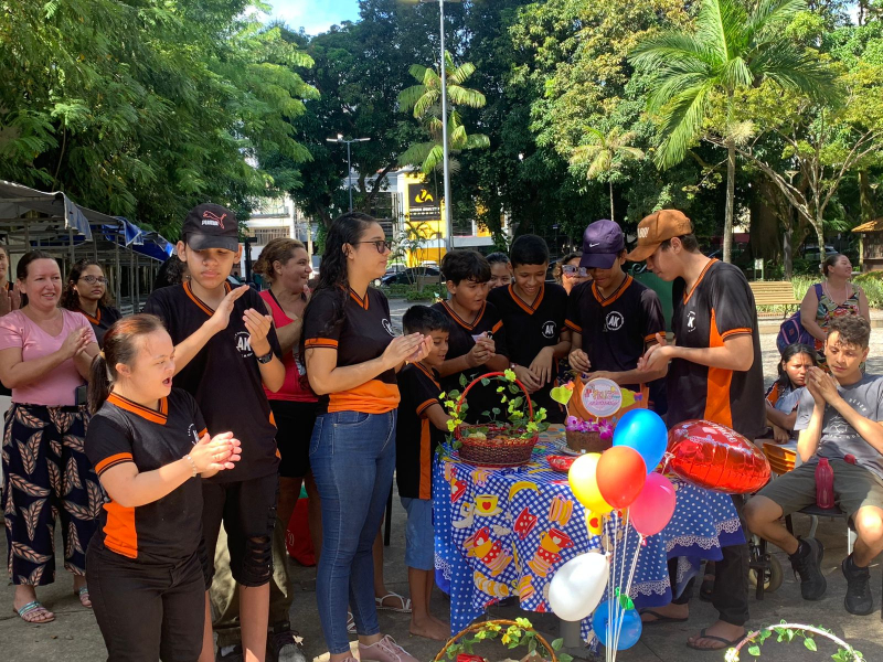 Foto: Escola Estadual Aldebaro Klautau realiza atividade acolhedora com pais e estudantes