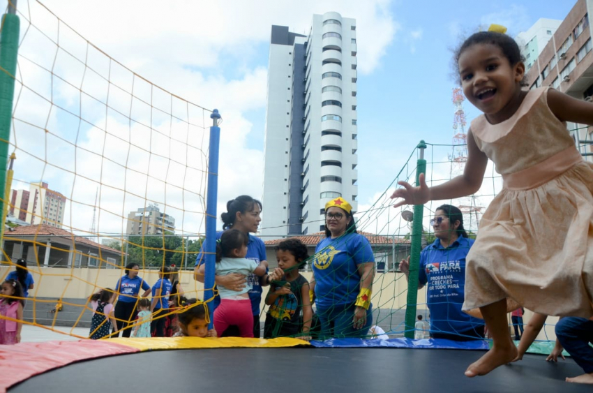 Foto: Creche Orlando Bitar comemora com música e brincadeiras o Dia das Crianças