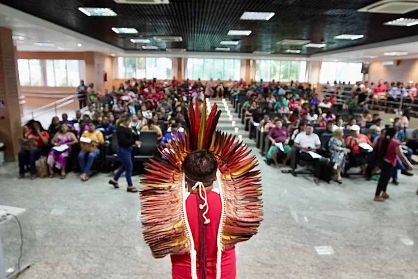 Foto: Em Santarém, indígenas do Baixo Amazonas participam da construção da Lei de Educação Escolar