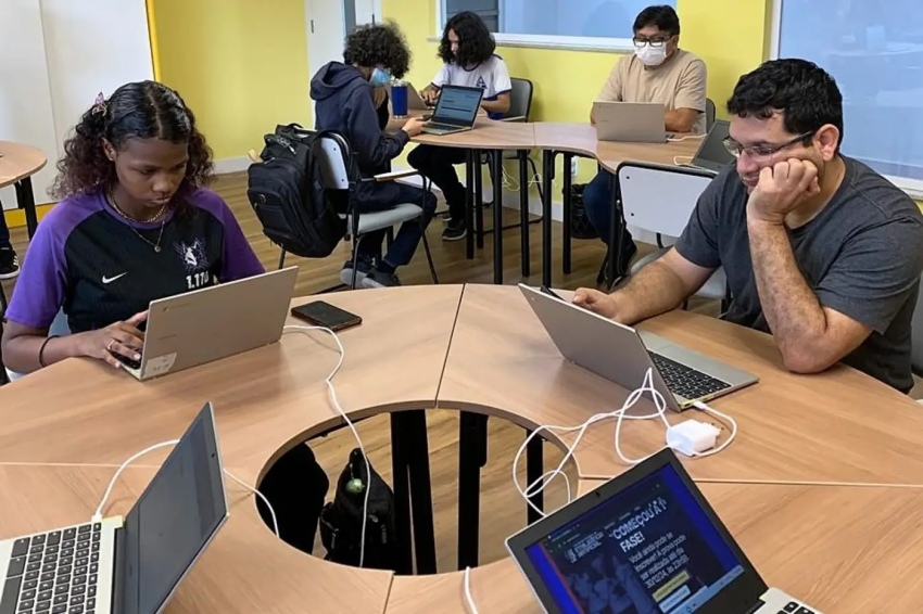 Foto: Estudantes da rede estadual se classificam para a 3ª fase da Olimpíada Nacional de Inteligência Artificial
