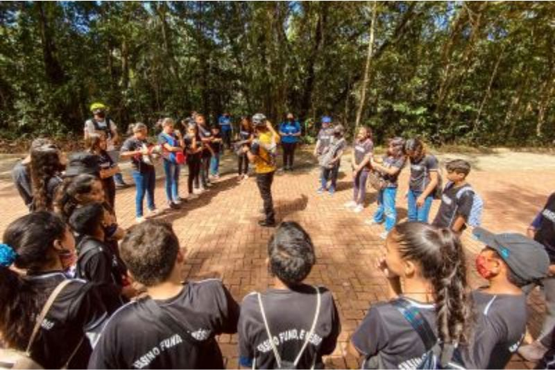 Foto: Projeto Usina da Paz leva alunos Escola Estadual Nagib Coelho para o Parque Utinga