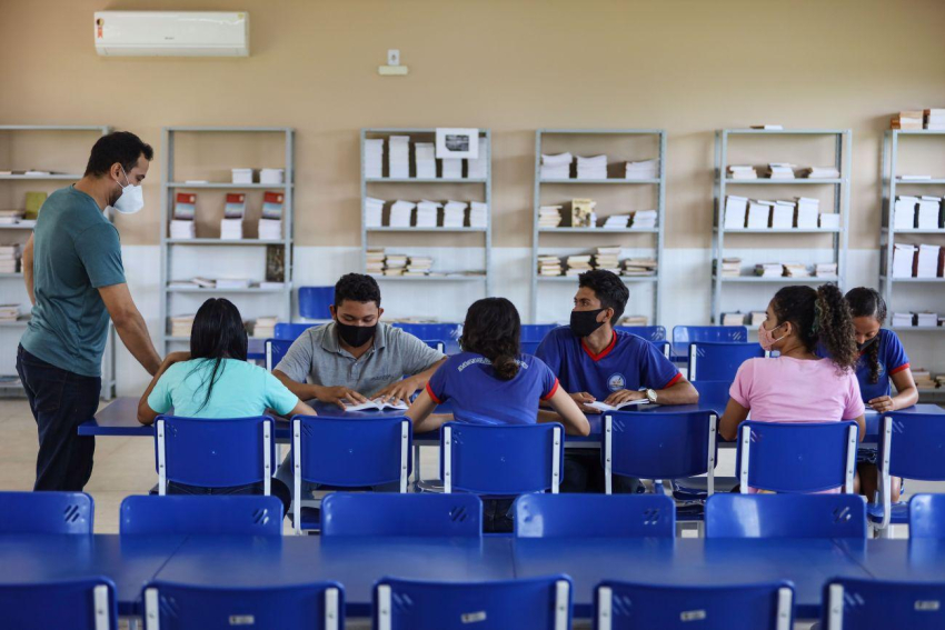 Foto: Estado vai pagar Abono-Fundeb a mais 8.500 servidores da educação