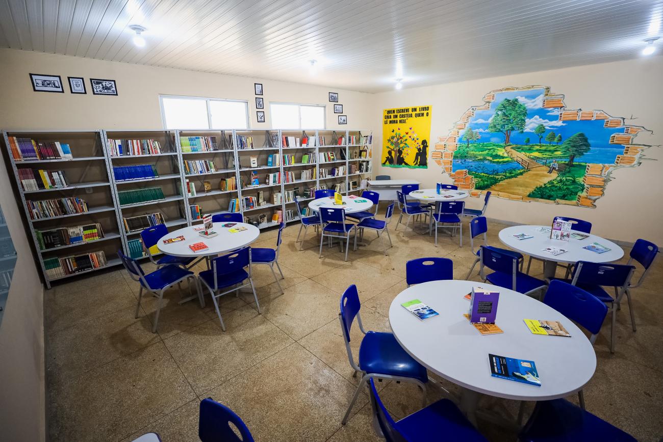 Em Altamira, a Escola Estadual Profª. Ducilla Almeida do Nascimento ganhou nova biblioteca (Foto: Rodrigo Pinheiro / Ag.Pará)