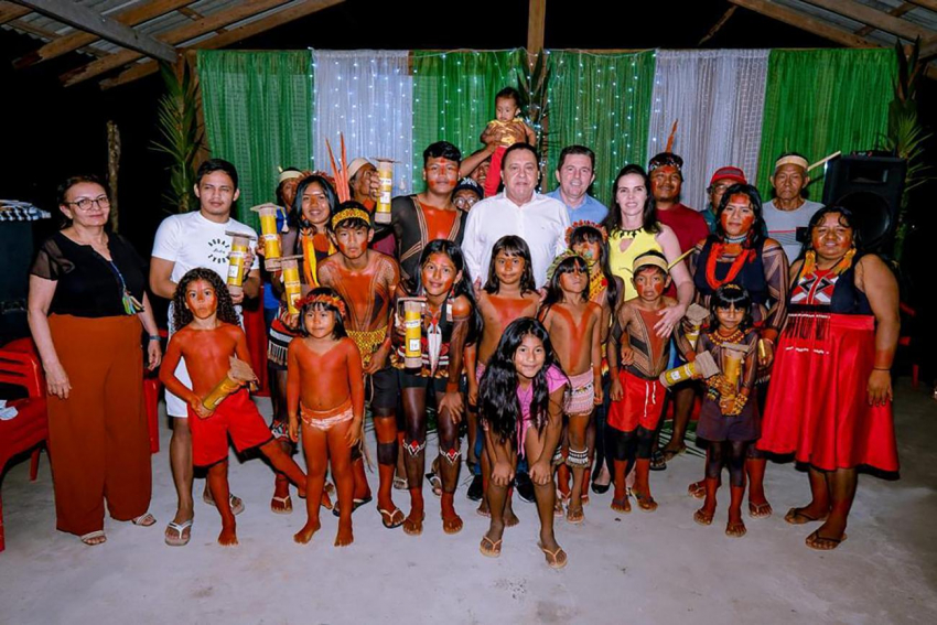 Foto: Identidade cultural marca formatura de estudantes na Terra Indígena Mãe Maria 