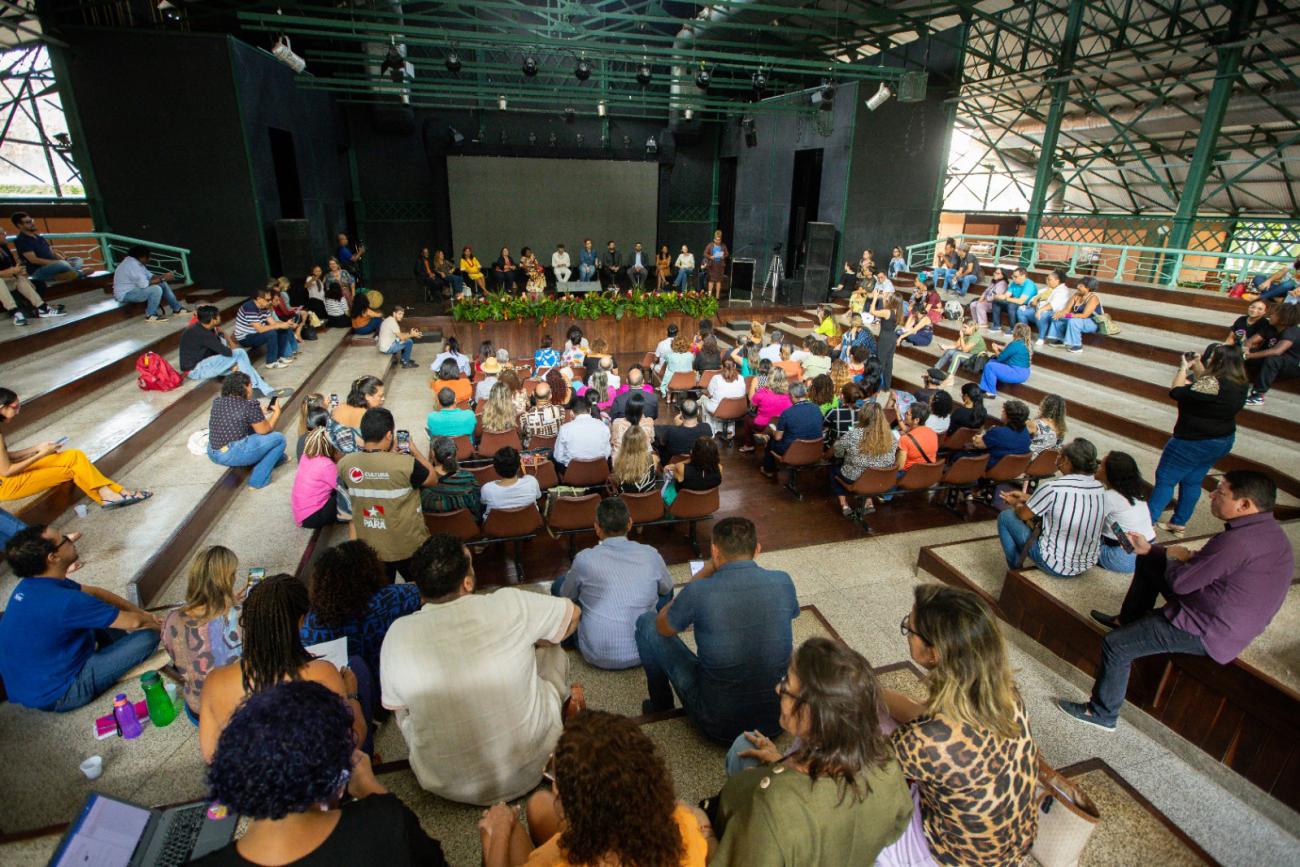 Evento reuniu representantes da educa&ccedil;&atilde;o e gestores culturais do Par&aacute;. Foto: Daniel Guimar&atilde;es/ Ascom Seduc