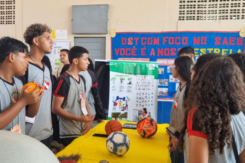 Foto: Escola Estadual Oneide Tavares promove Feira do Conhecimento, em Ananindeua