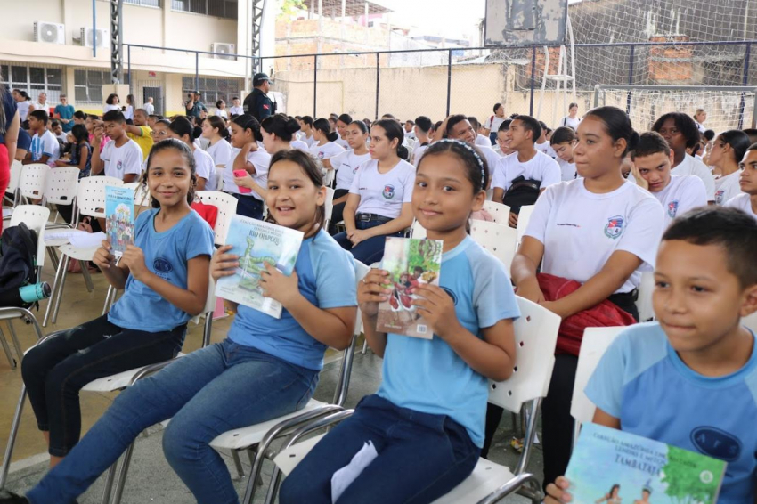 Foto: Seac lança projeto de incentivo à leitura com mais de 100 mil livros
