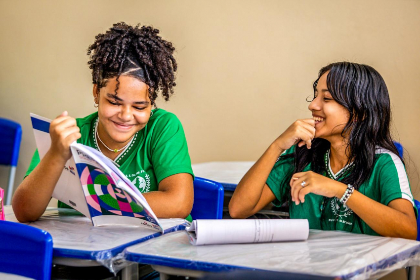 Foto: No Dia do Livro Didático, Seduc reforça ferramentas pedagógicas na rede estadual