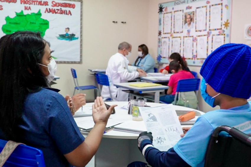 Foto: 'Classe Hospitalar' do Oncológico Infantil ajuda no tratamento de crianças