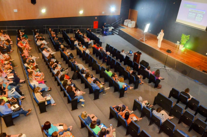 Foto: Seduc qualifica profissionais da educação com formação para enfrentamento da violência de gênero