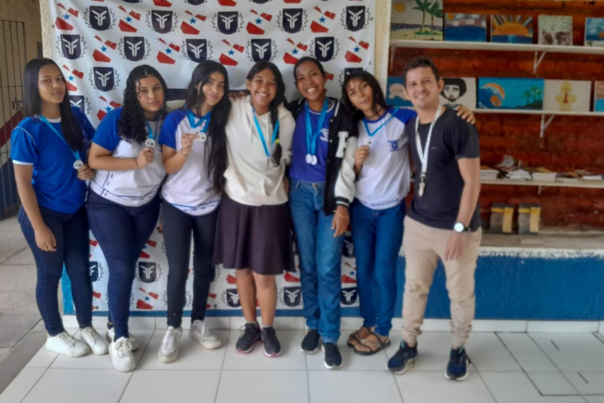 Foto: Estudantes participam de programação pelo Dia Internacional da Matemática