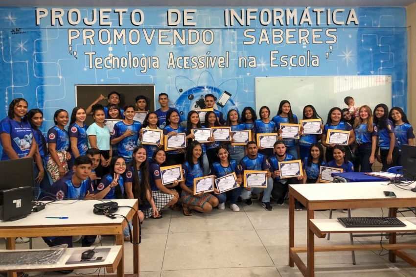 Foto: Escola oferta curso gratuito de informática para estudantes e comunidade em Mocajuba
