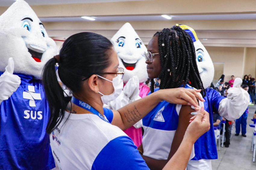 Foto: Governo promove ação de vacinação nas escolas para crianças e adolescentes, em Belém