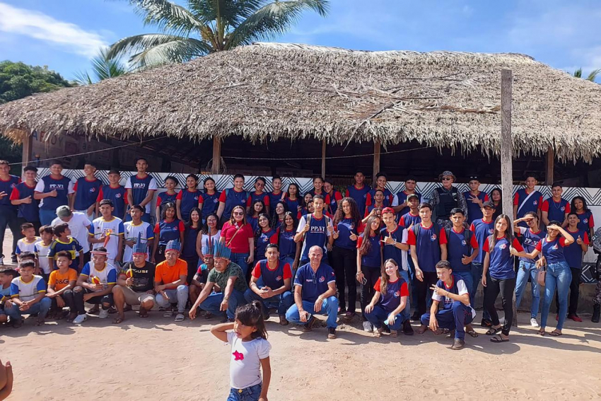 Foto: Alunos da rede pública estadual visitam reserva indígena Parakanã em Novo Repartimento