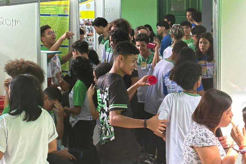 Foto: Escola Estadual de Mosqueiro envolve estudantes em primeiro workshop de Ciências e Tecnologia