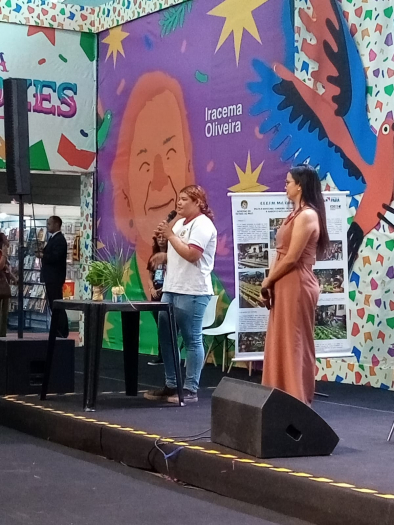 Foto: Estudantes e docentes de escolas públicas do Estado participam da 27ª Feira do Livro das Multivozes