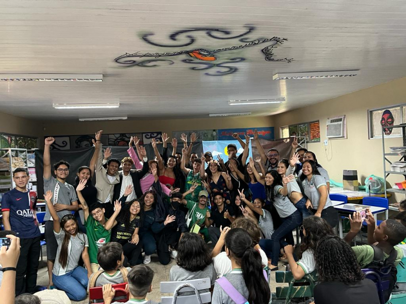 Foto: Alunos da Escola Estadual Palmira Gabriel apresentam peça teatral sobre preservação ambiental