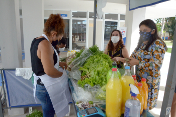 Foto: Seduc recebe os produtos da Feira da Agricultura Familiar, da Emater | Fotógrafo: Eliseu Dias