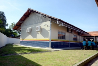 Foto: A afirmação ocorreu durante a reinauguração da Escola Estadual Ruth dos Santos Almeida, no conjunto Maguari, em Belém. Com investimento de mais de R$ 2.600 milhões financiados pelo Banco Interamericano de Desenvolvimento (Bid), a unidade de ensino foi beneficiada com obras de reforma e ampliação. Além das 13 salas de aula equipadas e refrigeradas, a reforma contemplou uma secretaria, arquivo, coordenação pedagógica, diretoria, sala dos professores e sala de leitura, além de outros espaços de convivência. | Fotógrafo: Rai Pontes