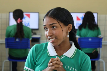 Foto: BRENDA LIMA GUIMARÃES - estudante, 15 anos, primeiro ano do ensino médio - Foto: Bruno Cecim / Ag.Pará